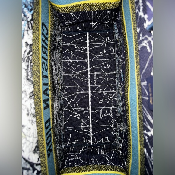 Dior Medium Book Tote - Picture 6 of 11